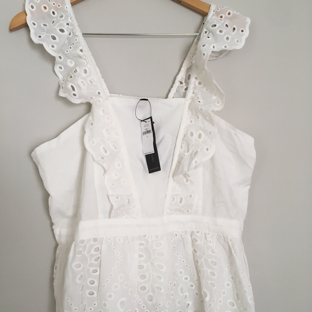 Banana Republic White Textured Eyelet Peplum Top